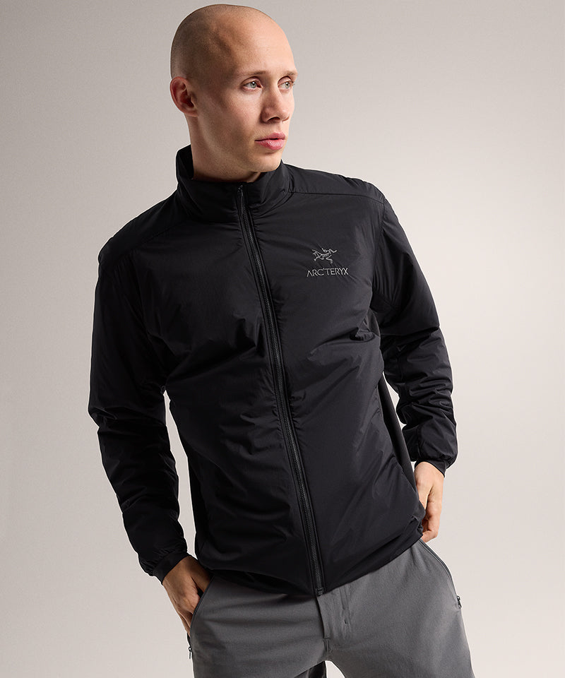 Arc_teryxAtomJacketBlack-DetailTwo