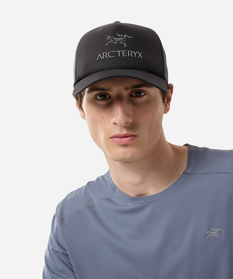 Arc_teryxBirdTruckerHatBlack_Graphite-ModelFront