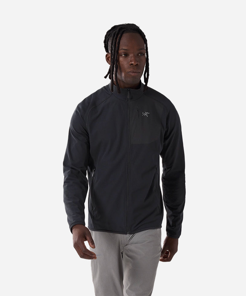 Arc_teryxDeltaJacketBlack-ModelFront