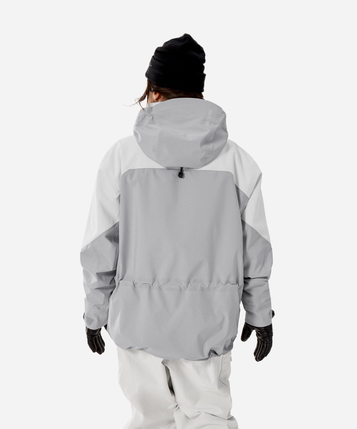 Arc_teryxIncendiaJacketSolitude_ArcticSilk-ModelBack
