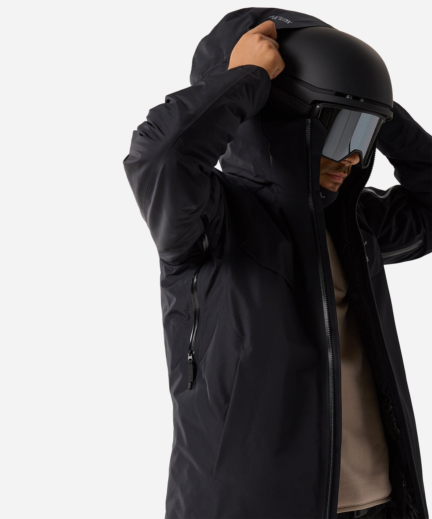 Arc_teryxMacaiJacketBlack-Hood
