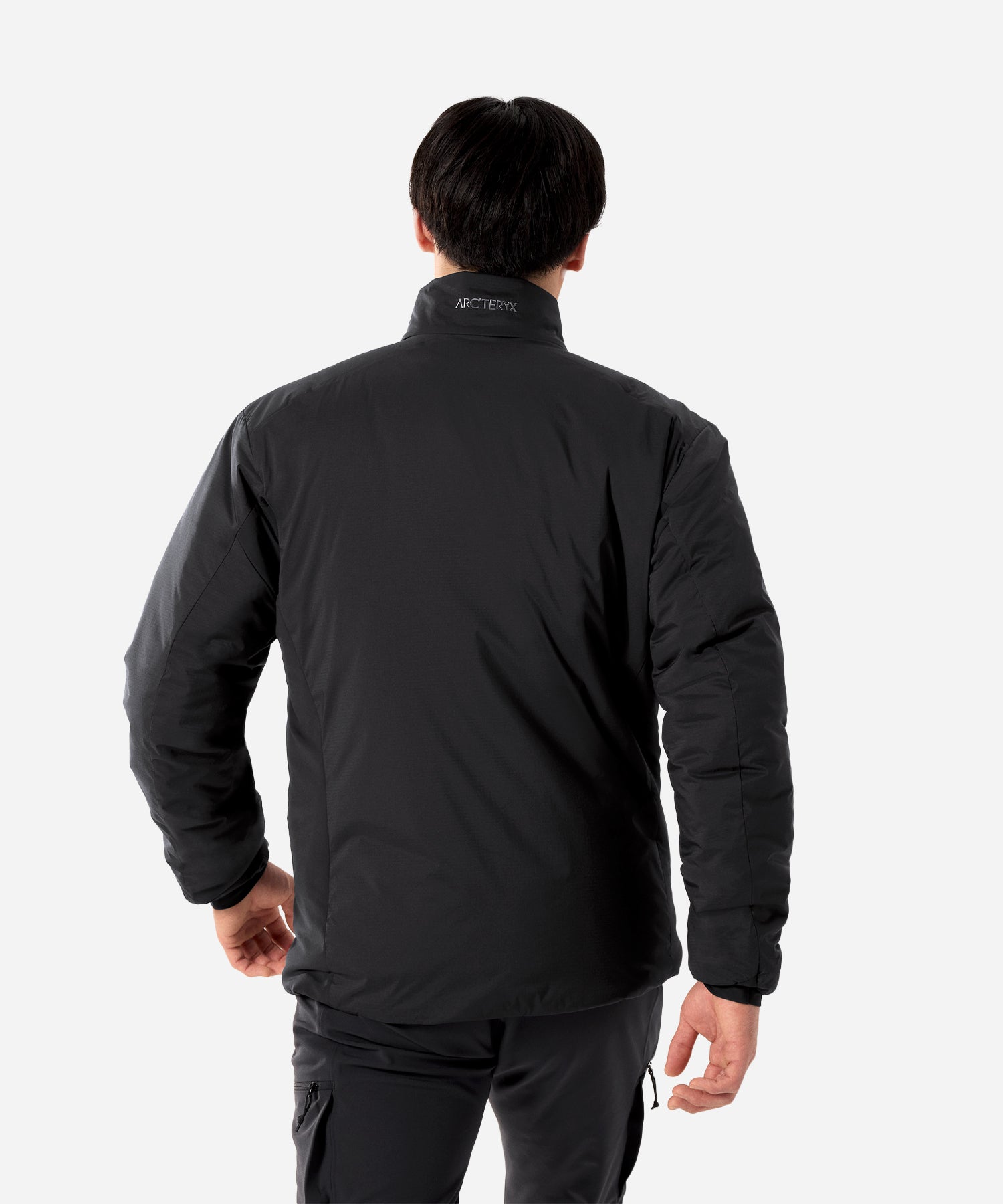 Arc_teryxMen_sAtomSVJacketBlack-ModelBack