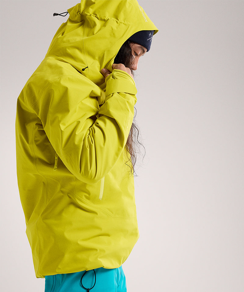 Arc_teryxSabreInsulatedLampyre-ModelSide