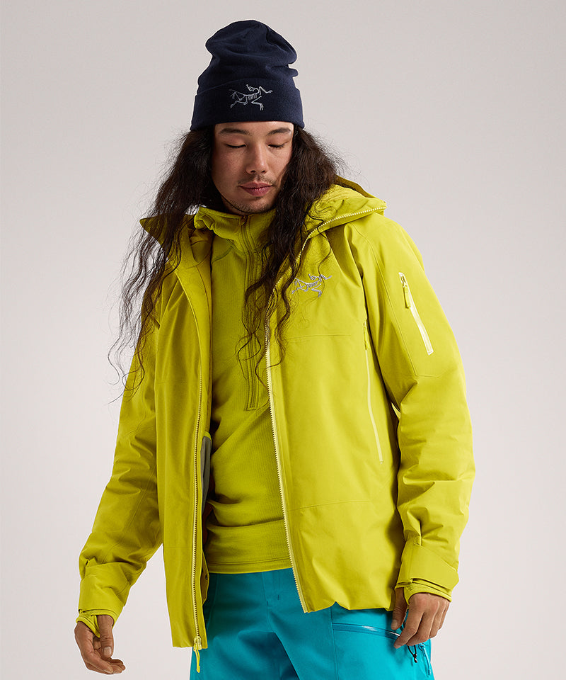 Arc_teryxSabreInsulatedLampyre-OnBodyFront_c748c5a1-395f-462a-b525-76f64a90ecfe