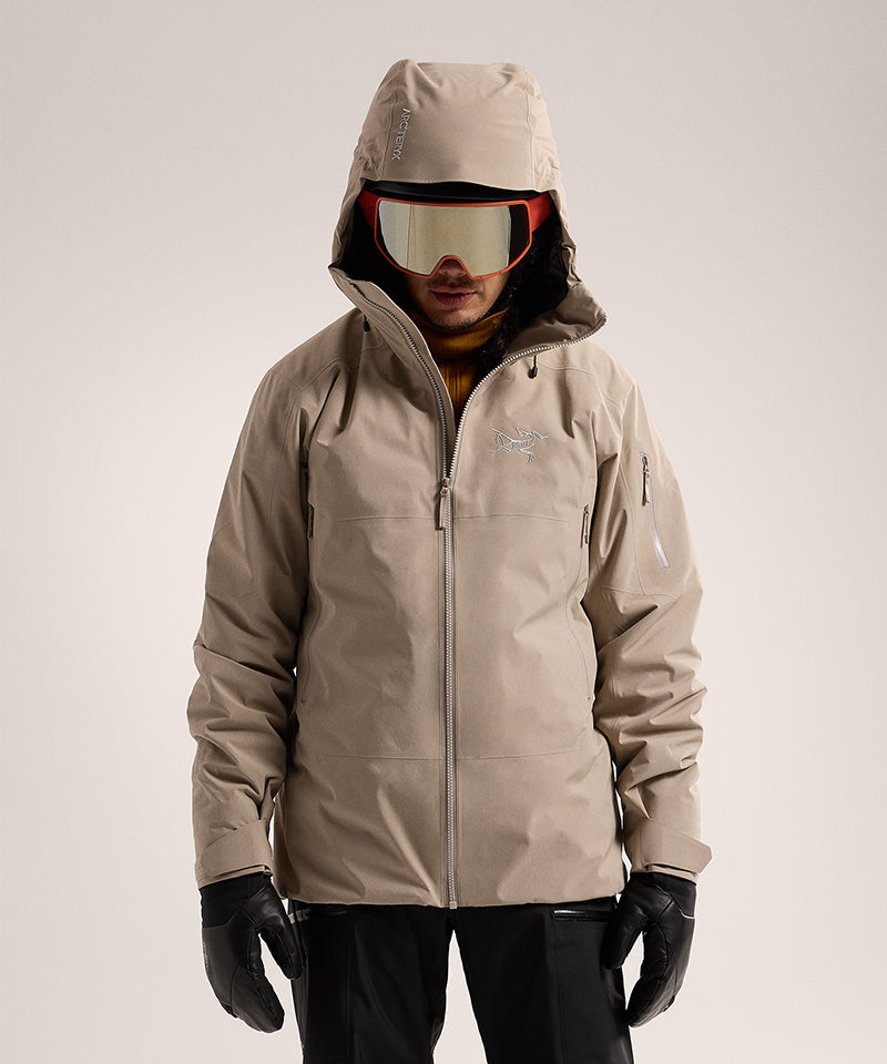 Arc_teryxSabreInsulatedSmokeBluff-ModelFront