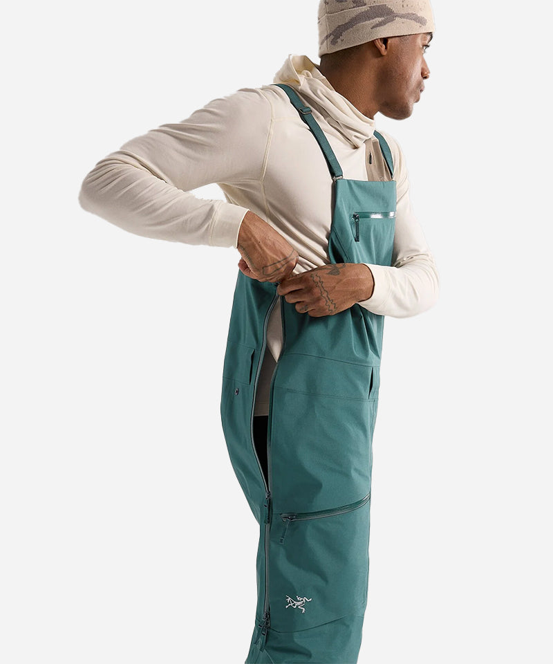 Arc_teryxSabreMen_sBibPytheas-Sidezipdetail