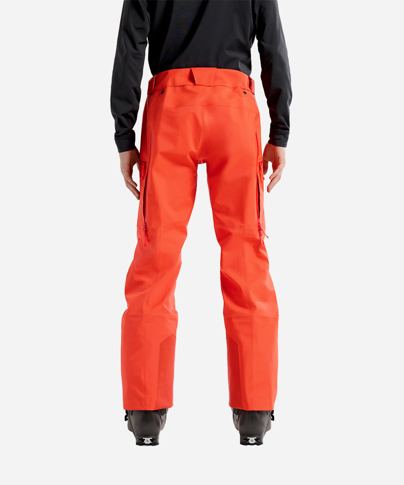 Arc_teryxSabrePantSolaris-ModelBack