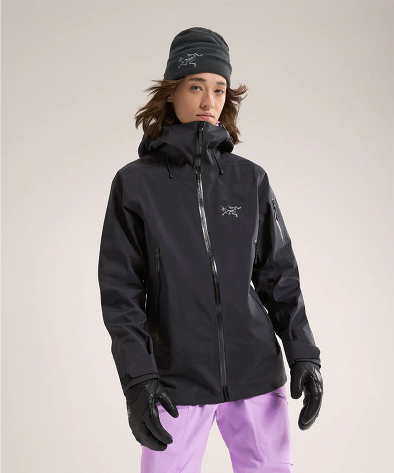 Arc_teryxSentinelJacketBlack-OnModelFront