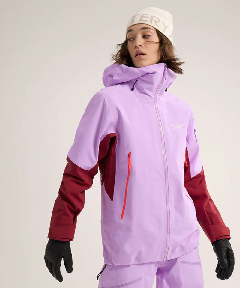 Arc_teryxSentinelJacketLiberate-ModelFront