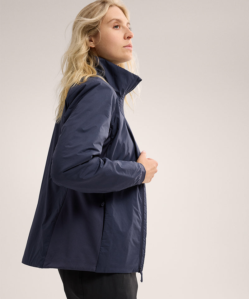 Arc_teryxWAtomJacketBlackSapphire-FullBodySide