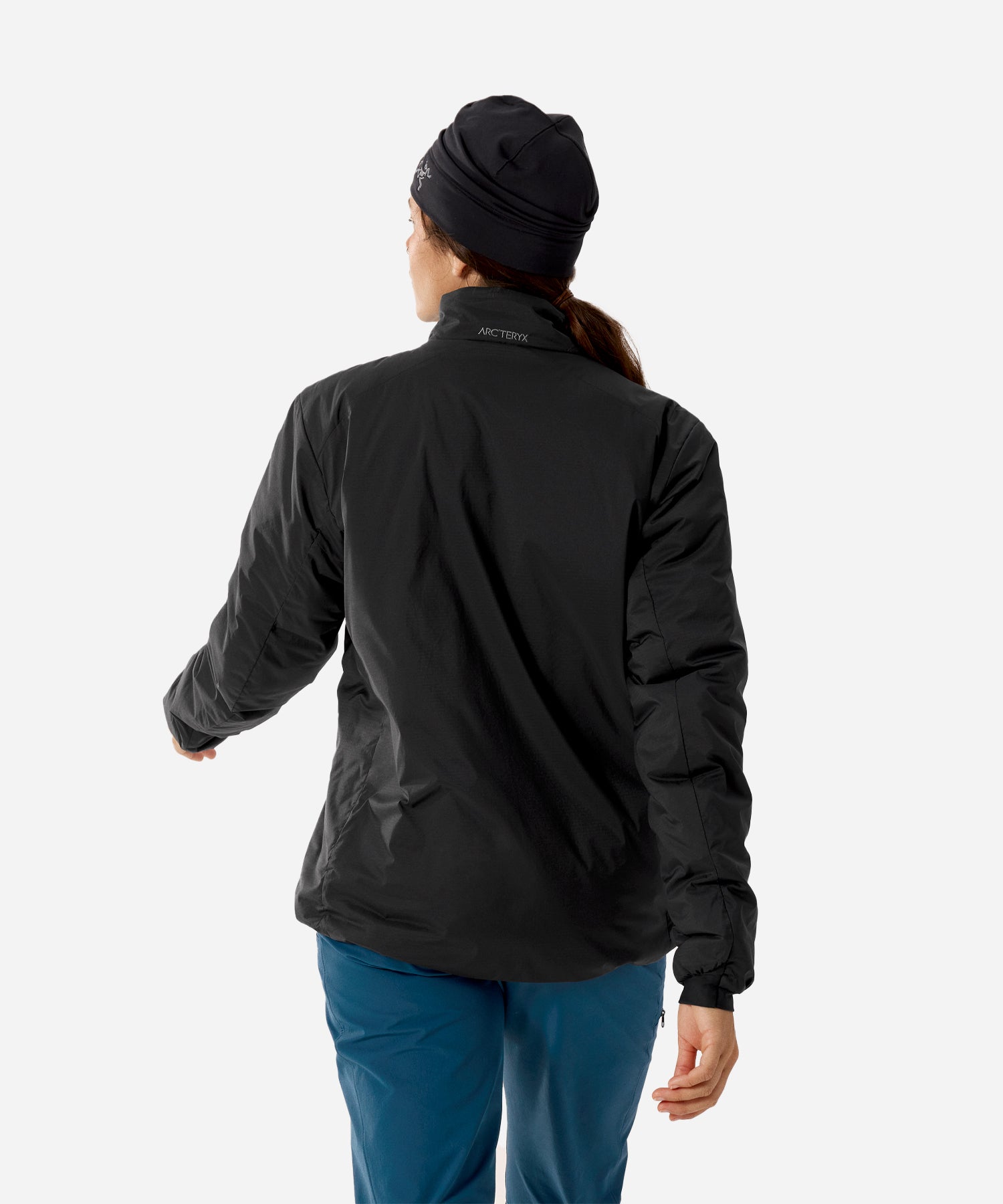 Arc_teryxWomen_sAtomSVJacketBlack-ModelBack