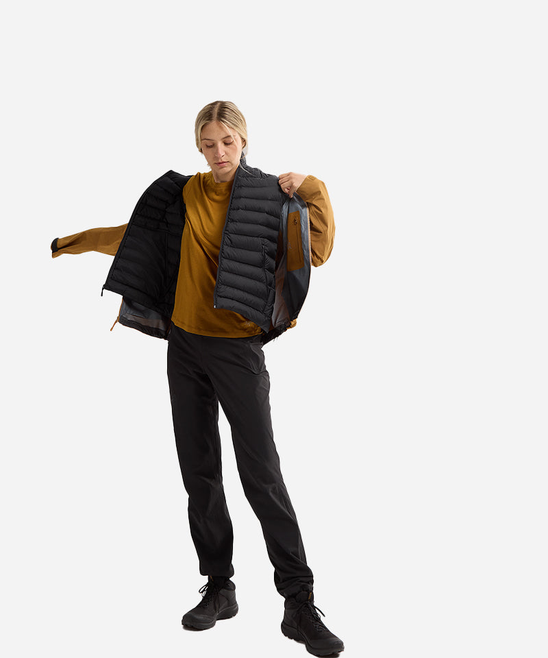 Arc_teryxWomen_sCeriumHoodyBlack-FullBody