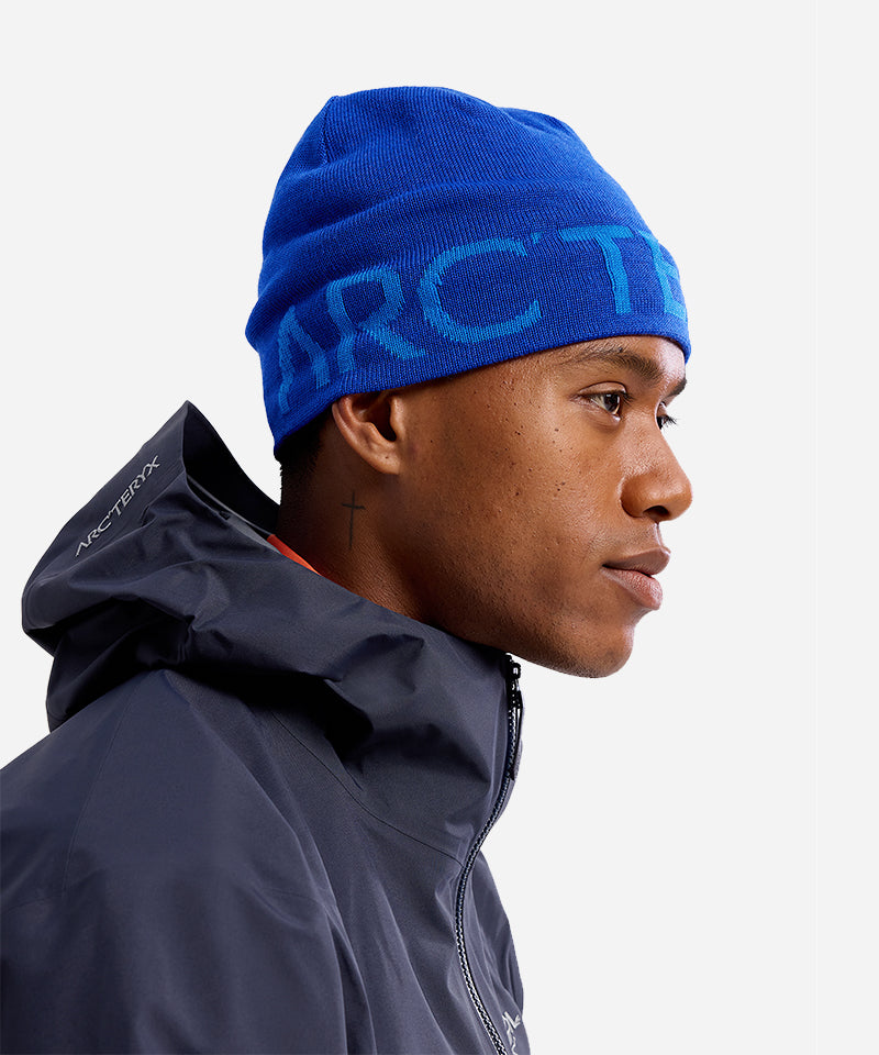 Arc_teryxWordHeadToqueVitality_Fluidity-ModelSide