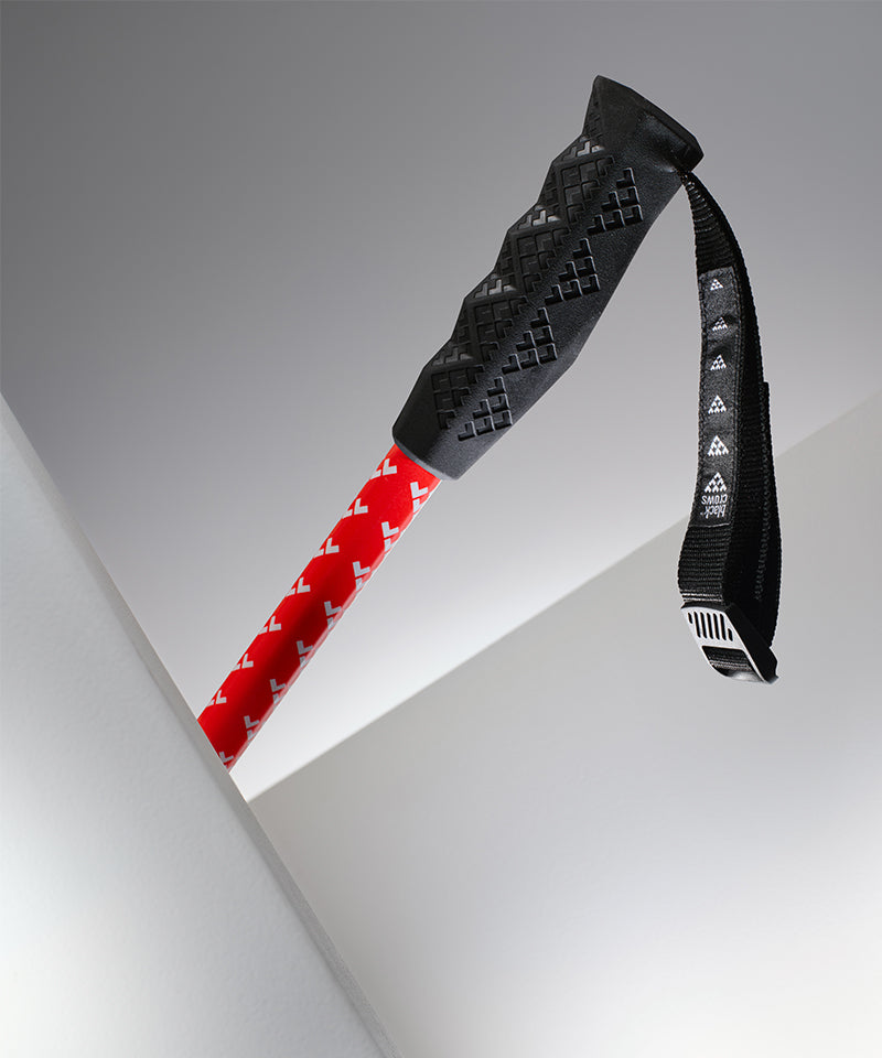 BlackCrowsMetaPoleRed-UpCloseThree