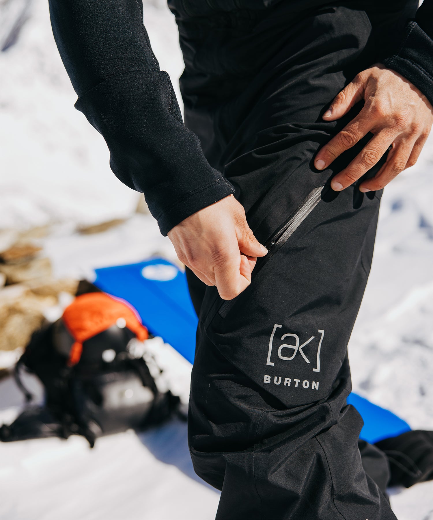 BurtonAKGORE-TEXCyclic2LBib2026TrueBlack-LegZipper