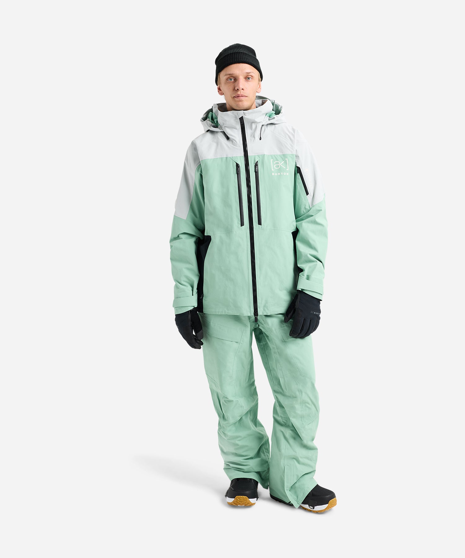 BurtonAKGORE-TEXSwash2LJacket2026GreyCloud_SoftSage-ModelFullBody