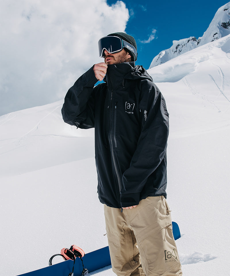 BurtonAKGoreSwashJacketBlack-ModelFront_24fc3f1c-db97-4578-a372-0c4c81754caf