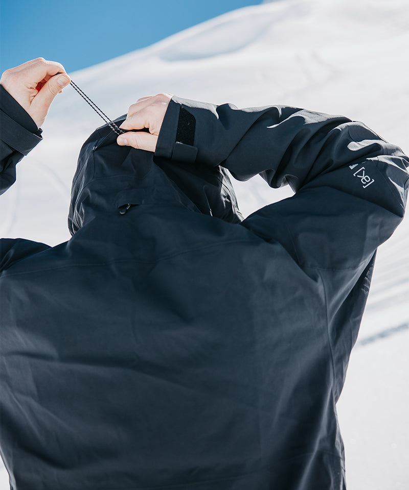 BurtonAKHelitackGORE-TEX2025JacketTrueBlack-Hooddetail
