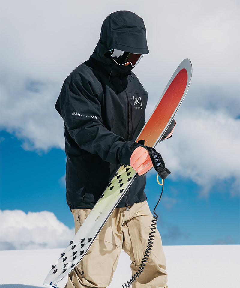 BurtonAKHelitackGORE-TEX2025JacketTrueBlack-Modelfront