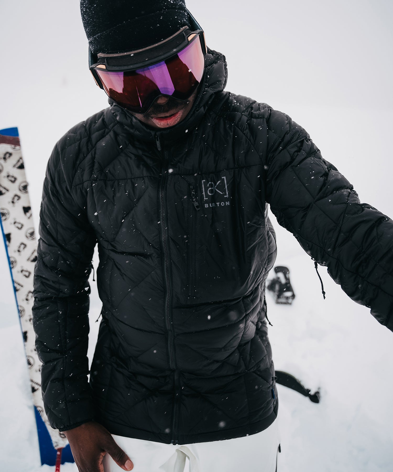 BurtonAKMen_sBakerDownHoodedJacketTrueBlack-ModelClose