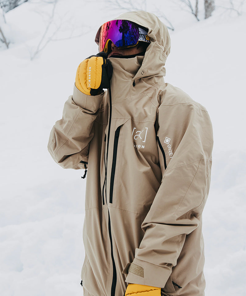 BurtonAKSwashGORE-TEX2025JacketSummitTaupe-ZipDetail
