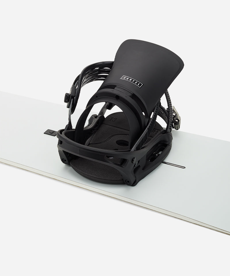 BurtonCartelEST2024Black-OnBoard_fe91b26f-db36-434a-bf2d-09910d8f378c