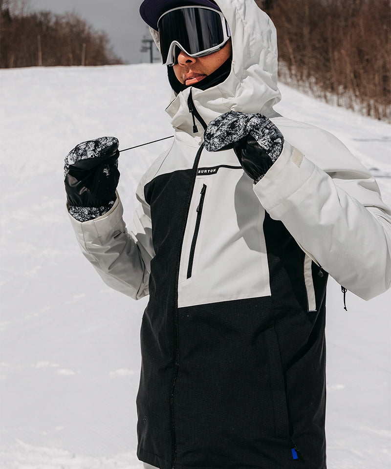 BurtonLodgepole2LJacketStoutWhite_Black-Modelfront
