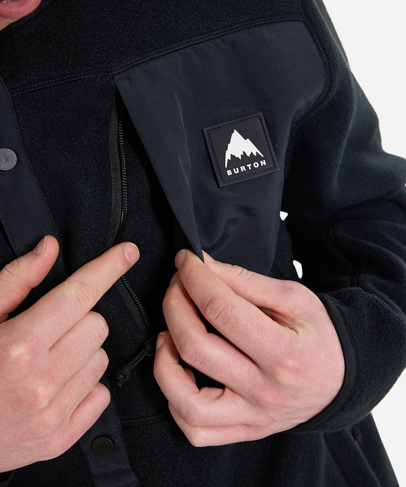 BurtonMen_sCinderFleeceBlack-PocketDetail
