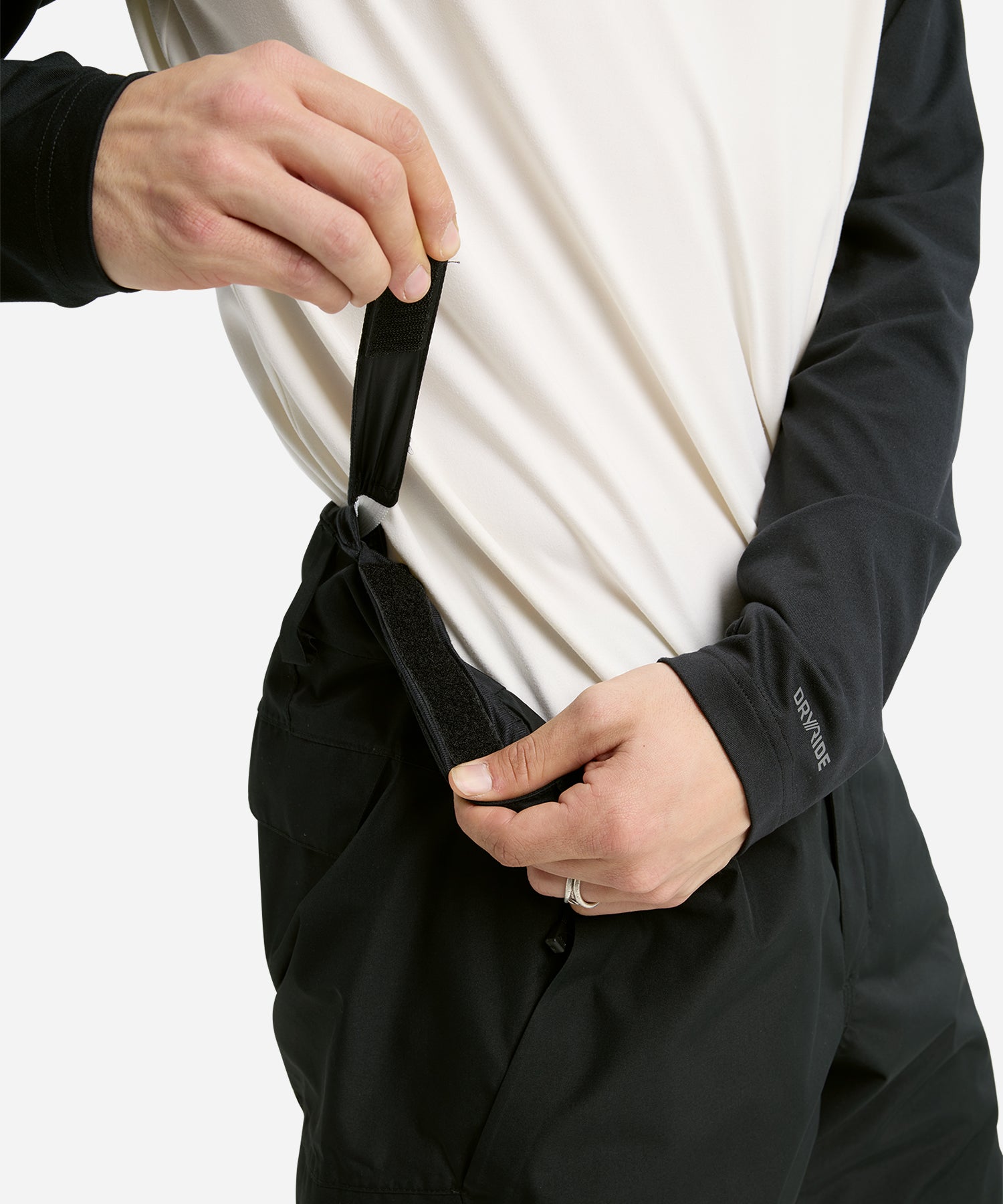 BurtonMen_sReserve2LPantsTrueBlack-WaistAdjuster