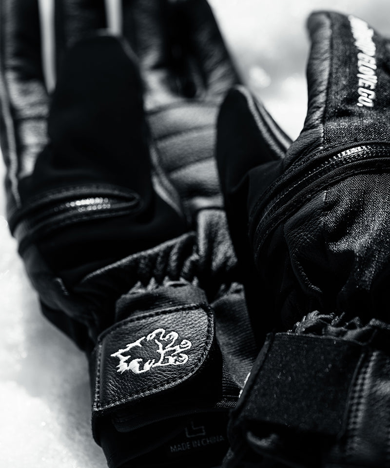 DeathgripGloveCo.WerewolfGloveBlack-Closeup1