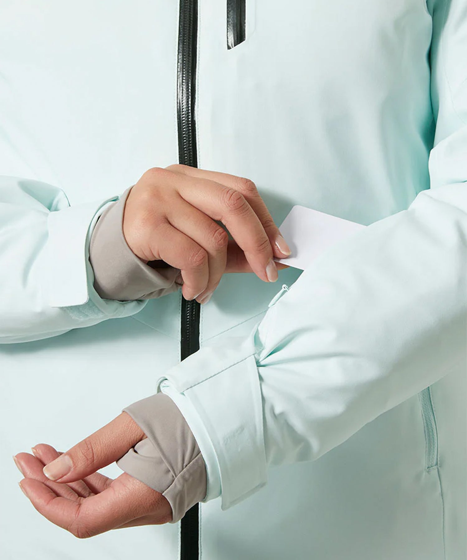 HellyHansenAlpheliaJacketIcicle-PassPocket