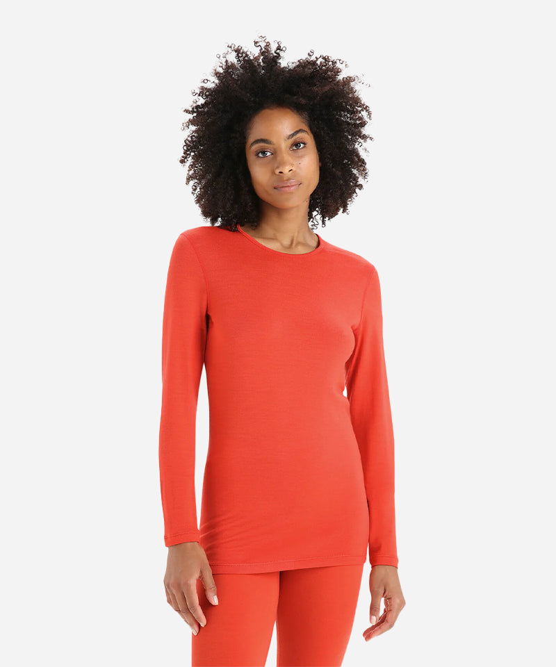 Icebreaker260TechWomen_sLSTopVibrantEarth-Modelfront