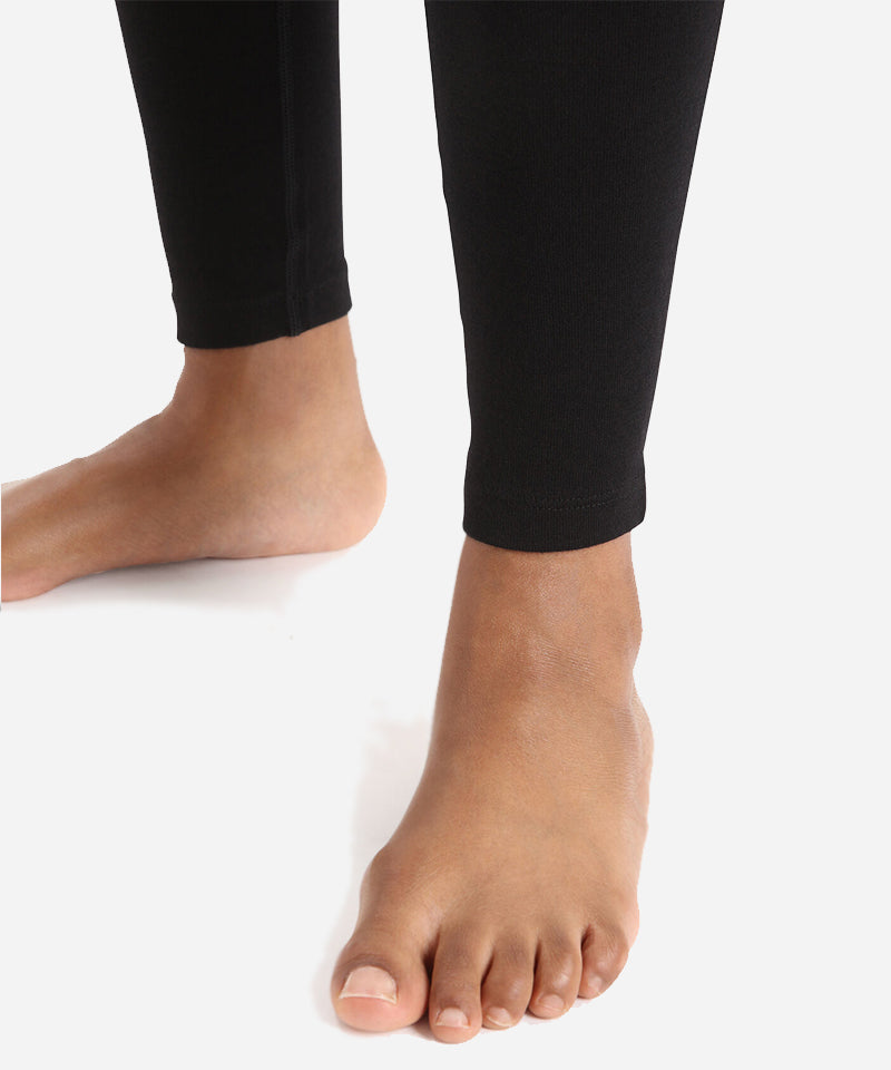Icebreaker260TechWomen_sLeggingsBlack-CuffDetail
