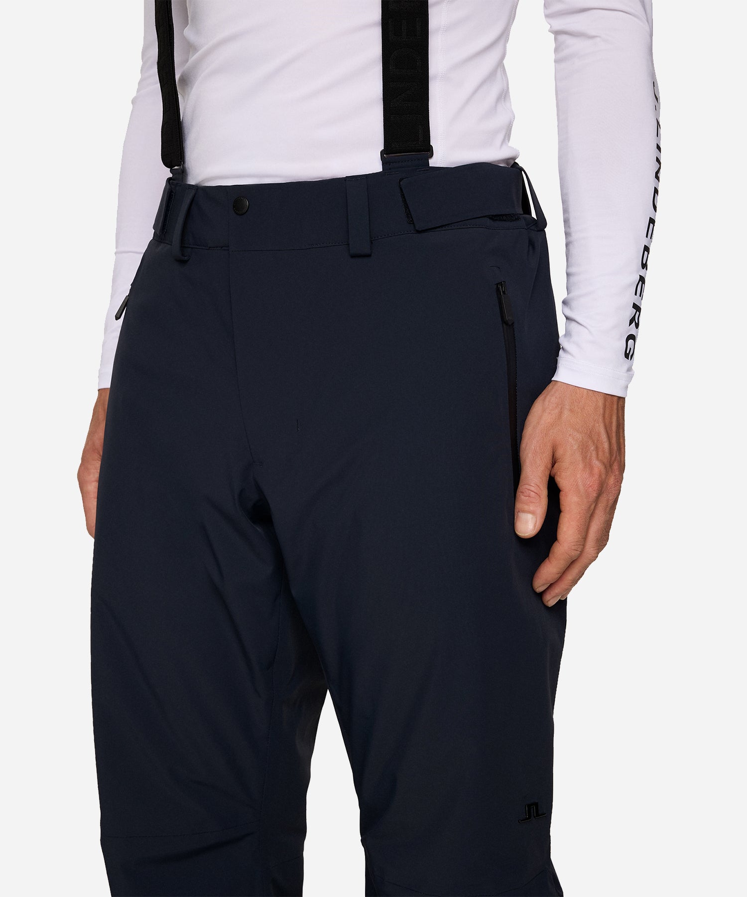 J.LindebergAltaSuspenderPantJLNavy-ModelFrontClose
