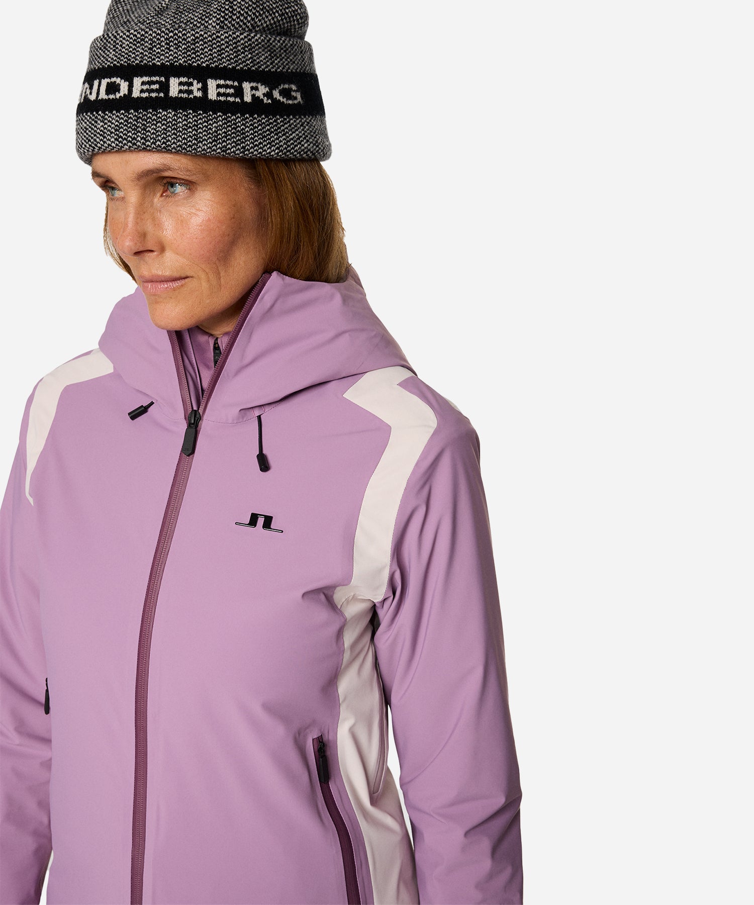 J.LindebergElmaJacketVeryGrape-ModelClose