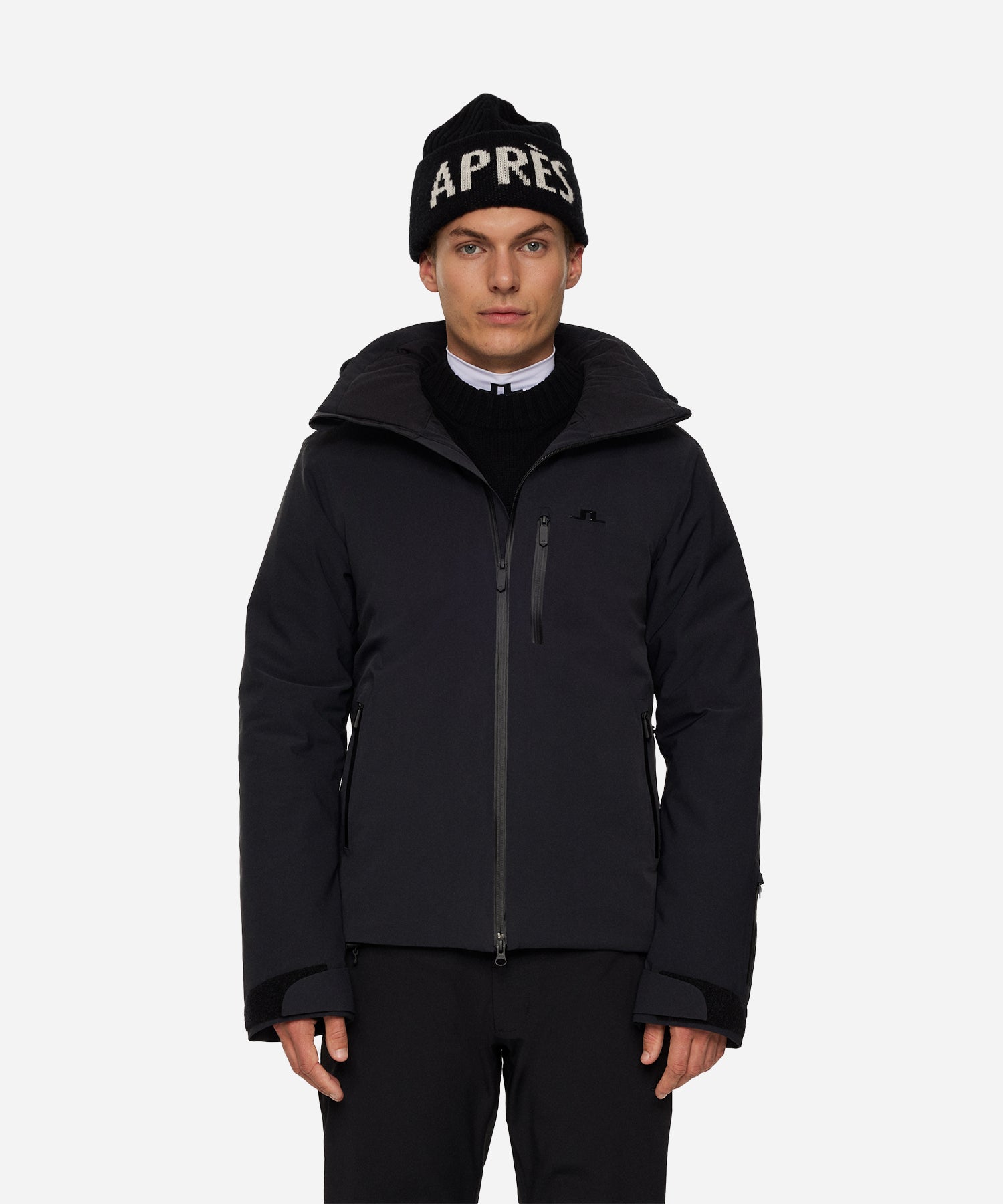 J.LindebergOmniaJacketBlack-ModelFront