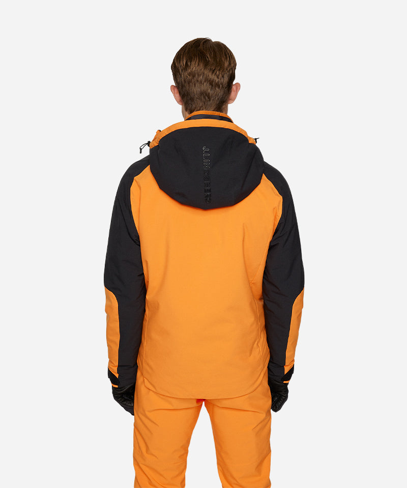 JLindebergGaryJacketPersimmonOrange-ModelBack
