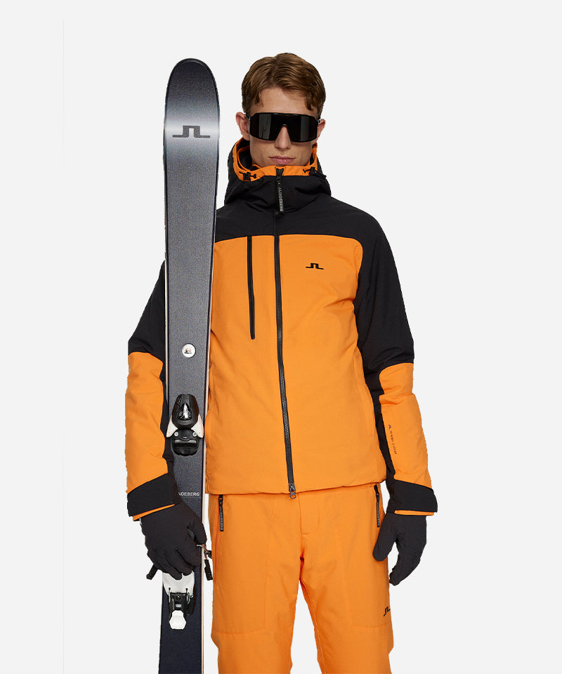 JLindebergGaryJacketPersimmonOrange-ModelFront