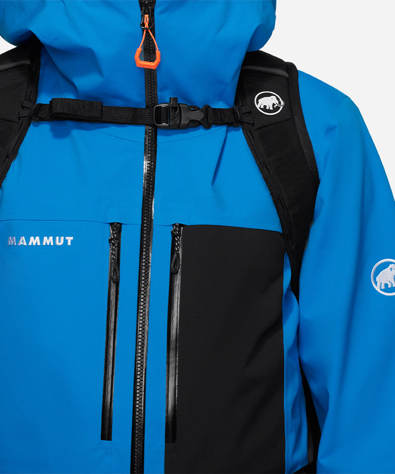 MammutNirvana22BackpackBlack-ModelClose