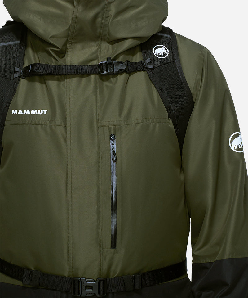 MammutNirvana22BackpackMarsh-ModelClose