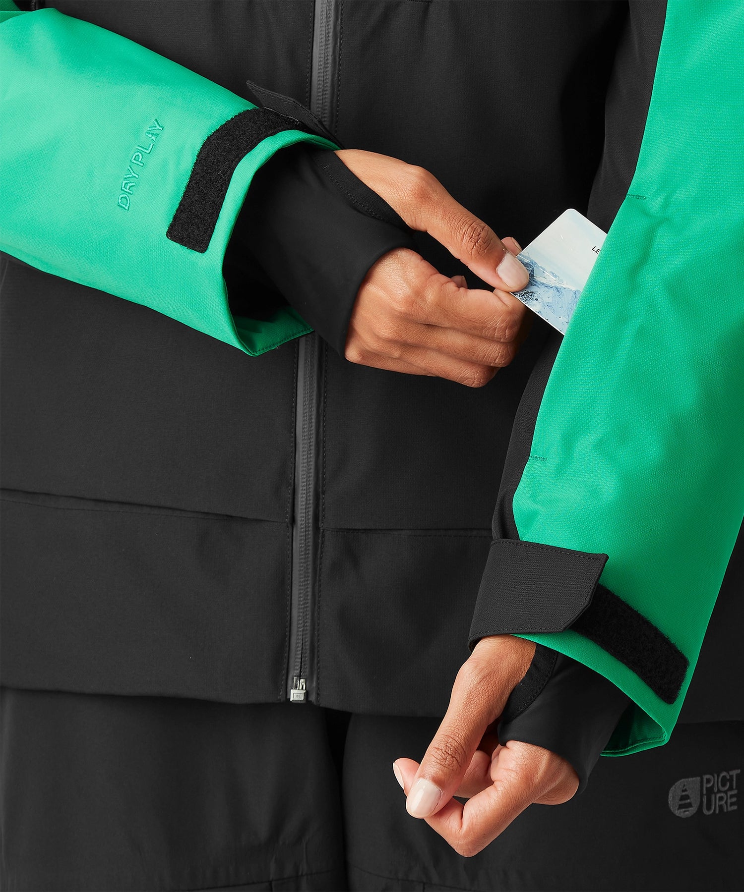 PictureExaJacketSuperPink-PassPocket