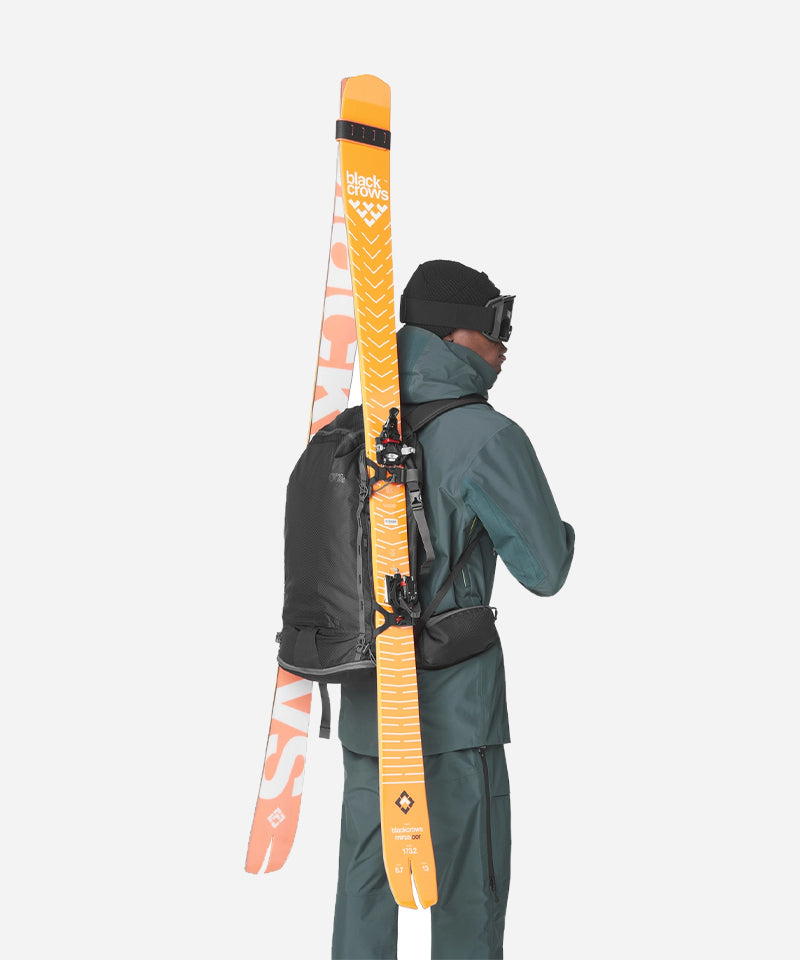 PictureKOMIT.TR26BackpackBlack-Skis