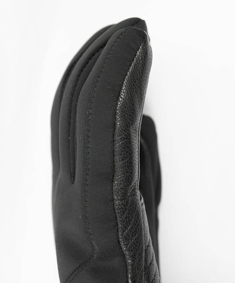 ReuschPaulaGORE-TEXGloveBlack-StitchingDetail