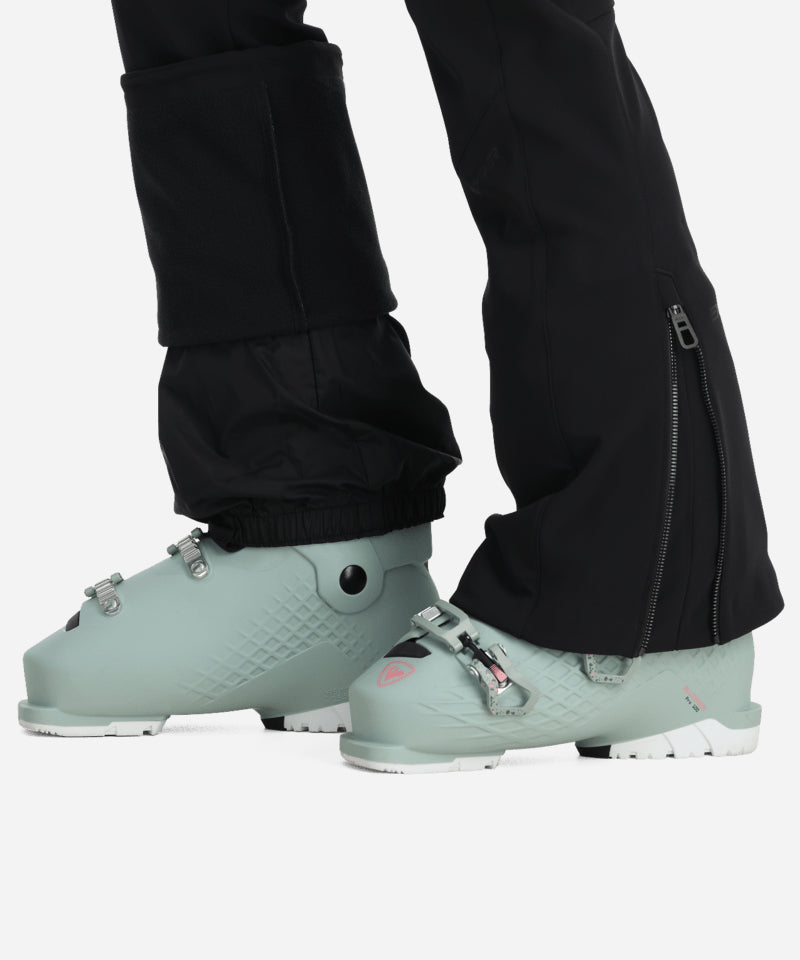 SpyderStruttSoftshellBibBlack-CuffDetail_5e618e60-9546-4464-a363-4aa25b410b46