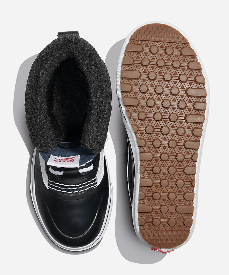 VansMTEStandardSnowBlack_White-Top_Bottom