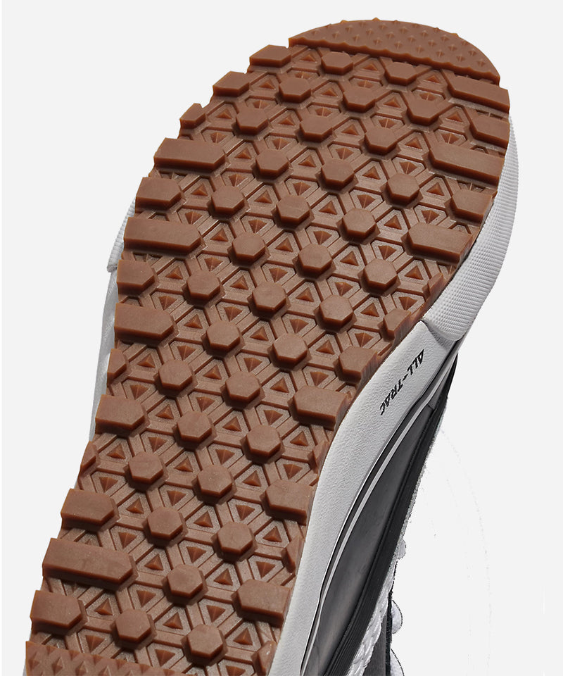 VansMTEStandardSnowMidBlack_White-Sole