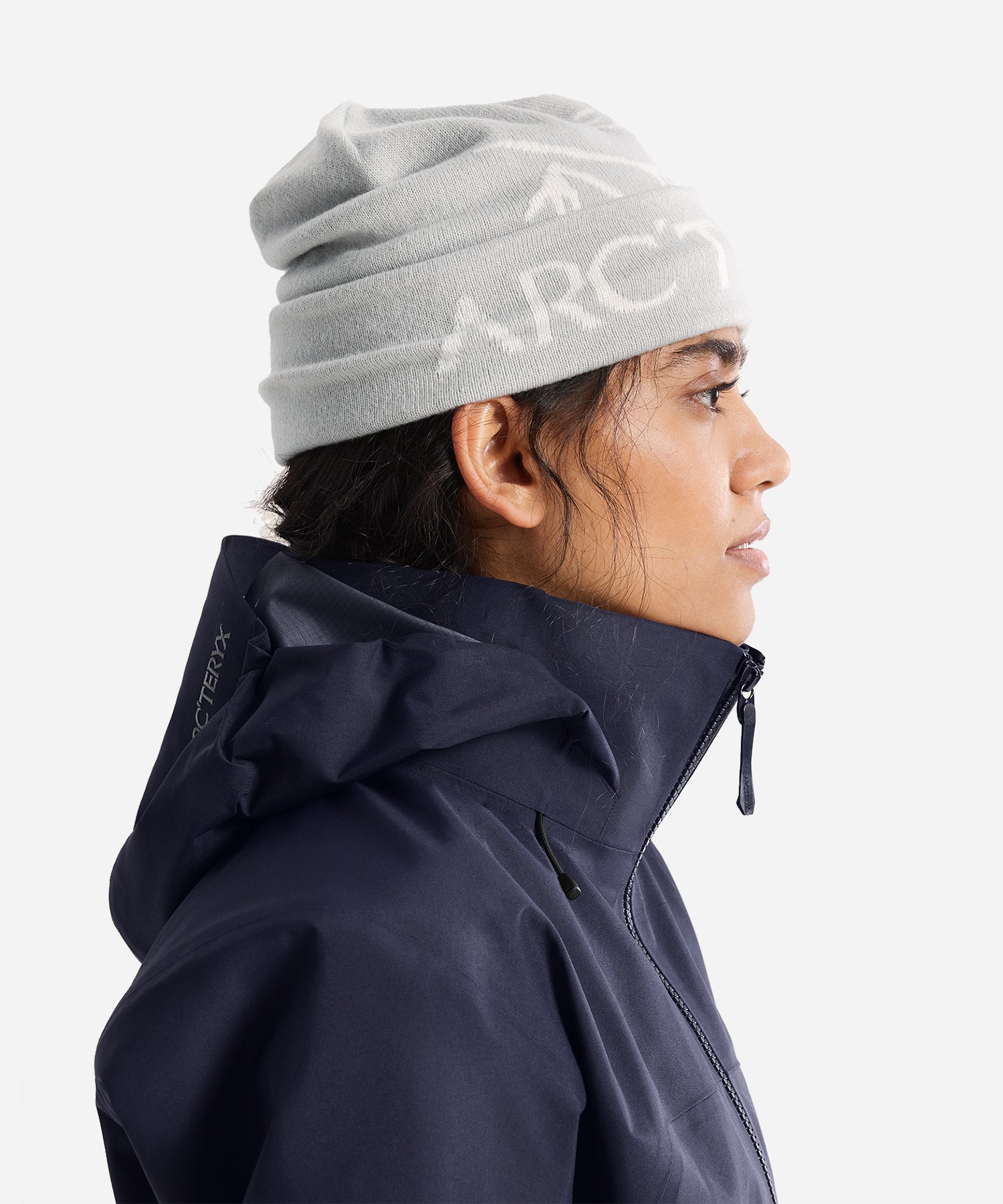 Arc_teryxBirdWordToqueSolitude_ArcticSilk-ModelSide