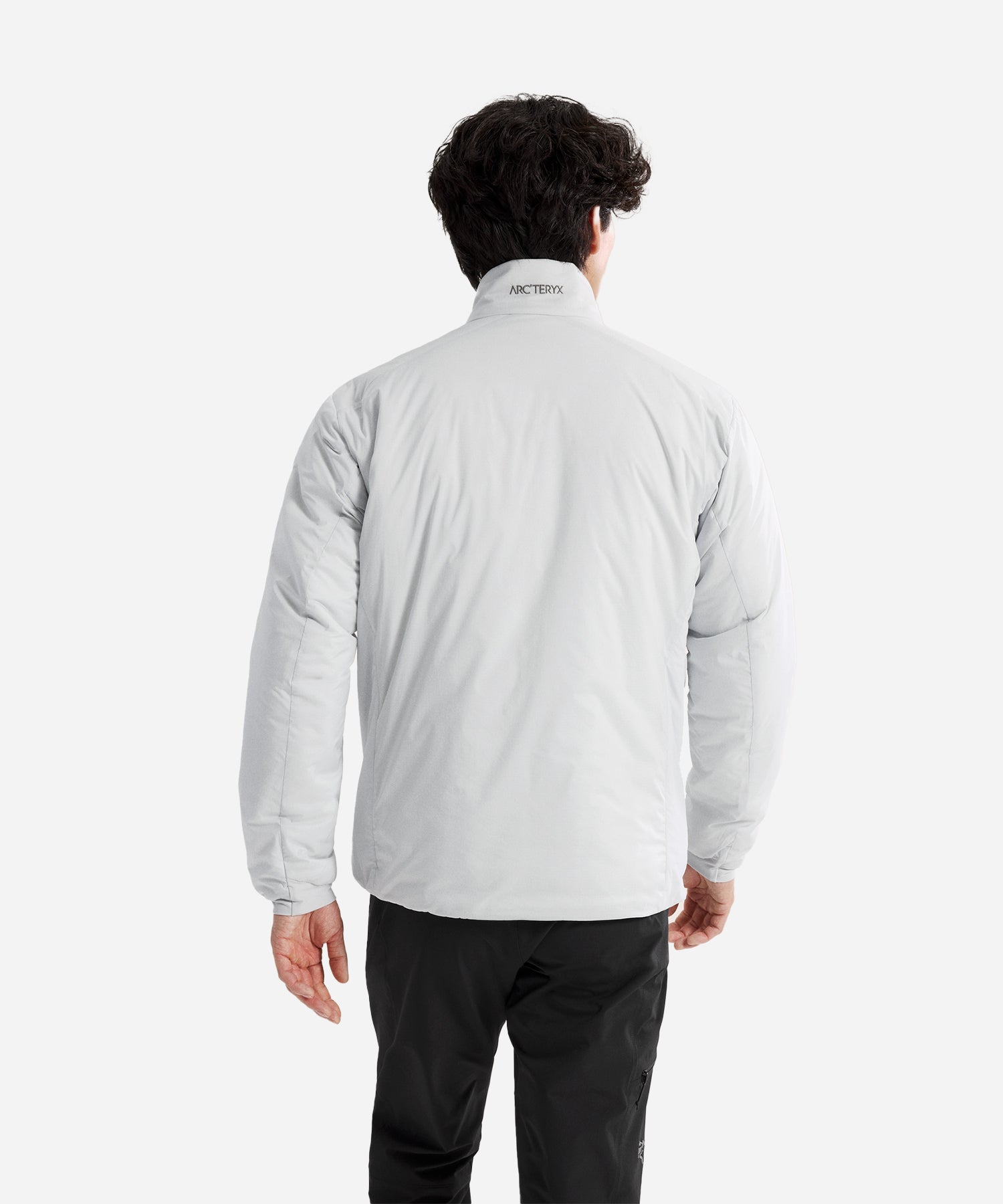 Arc_teryxMen_sAtomSVJacketSolitude-ModelBack
