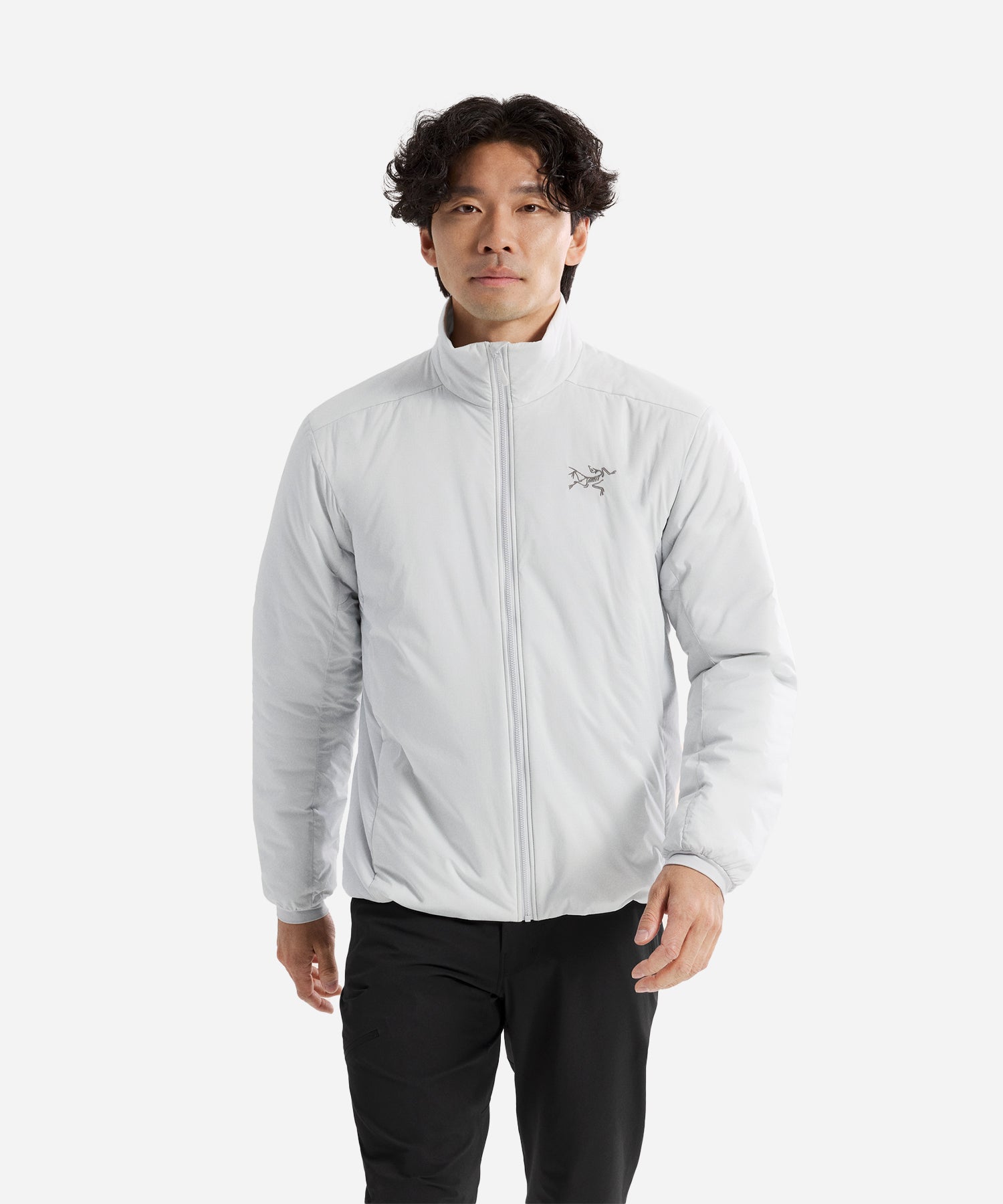 Arc_teryxMen_sAtomSVJacketSolitude-ModelFront