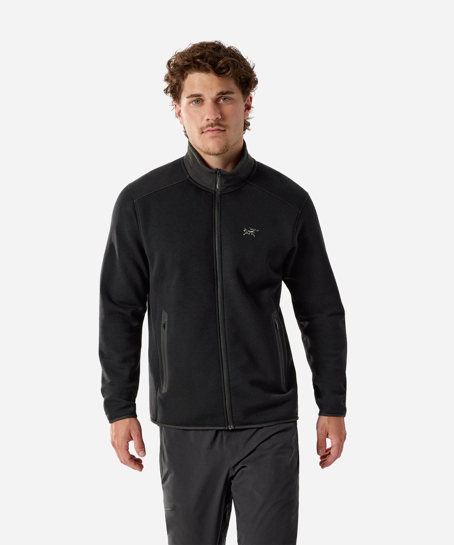 Arc_teryxMen_sKyaniteJacketBlack-ModelFront